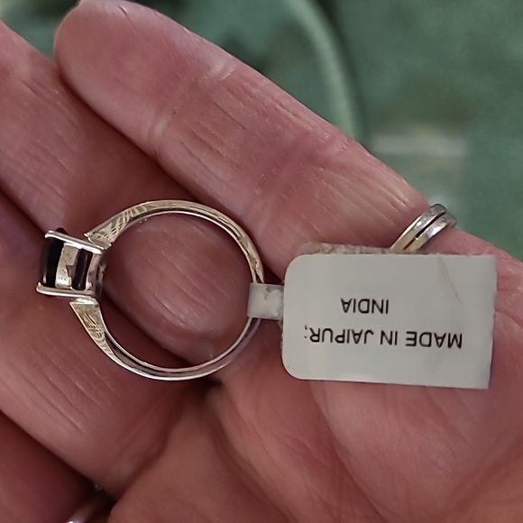 RING - Picture 2 of 6